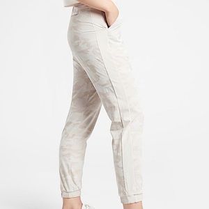 ATHLETA Brooklyn Neutral Camo Joggers